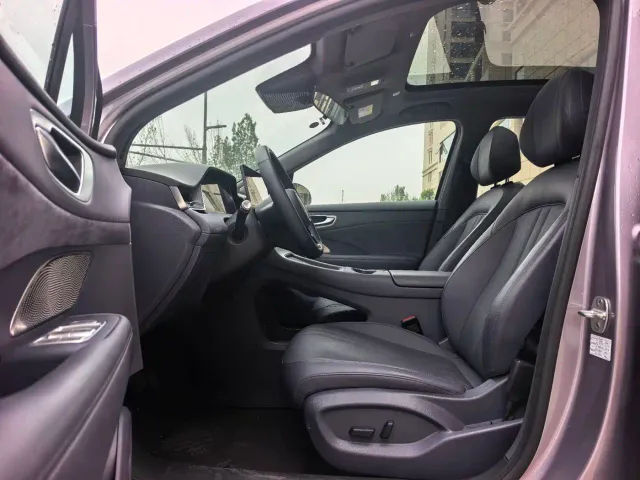 Shangjie SUV — Фото автомобиля 10