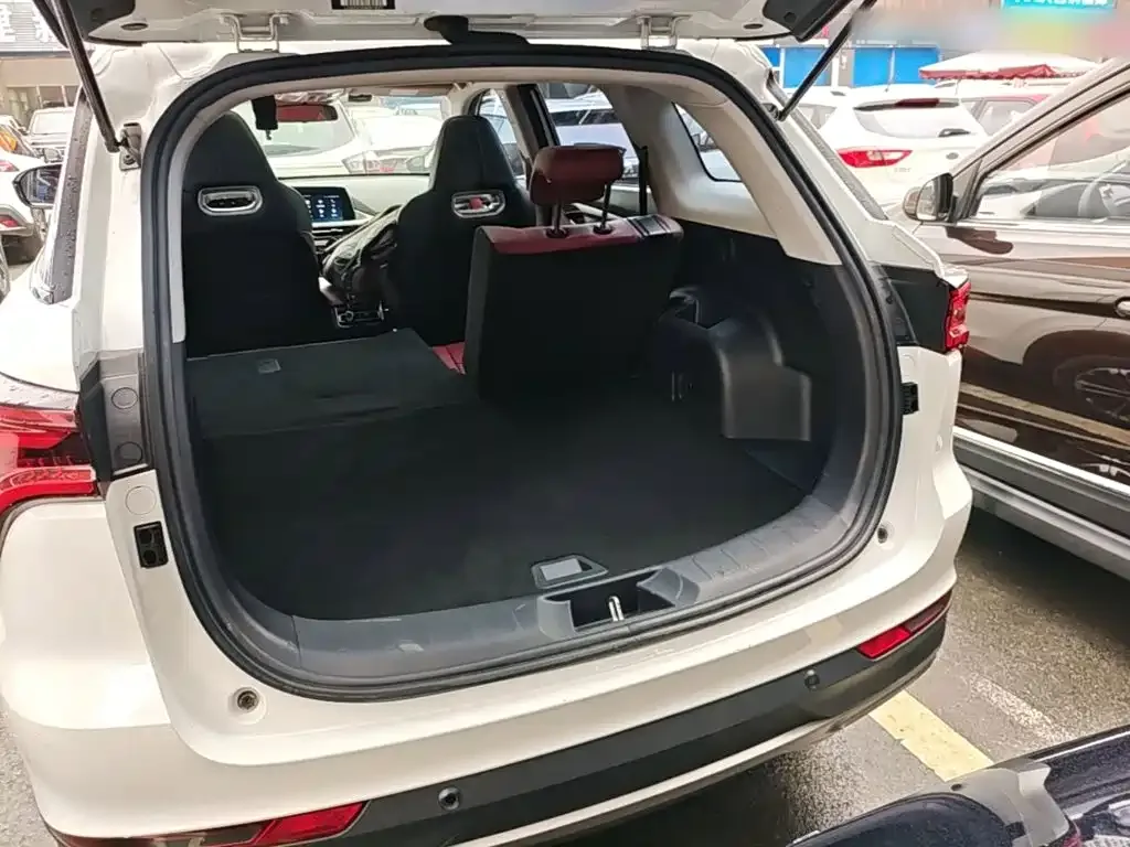 Changan Changan CS75 PLUS 2022 1.5T Automatic Luxury — Фото автомобиля 18