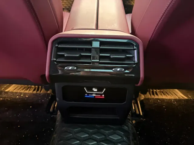 BMW 5 Series — Фото автомобиля 9