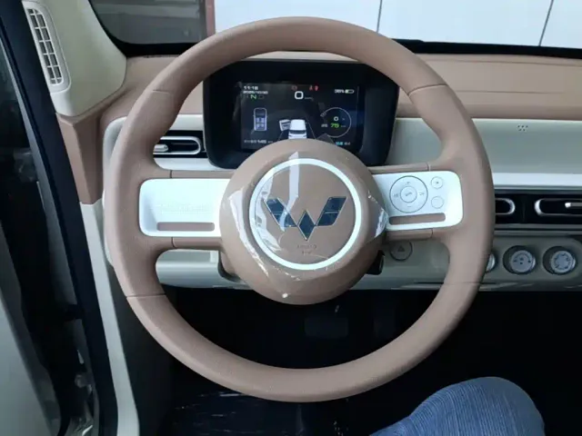 Wuling Hongguang Mini EV — Фото автомобиля 10