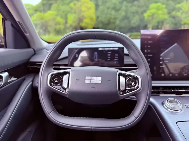 Geely Galaxy E5 — Фото автомобиля 17