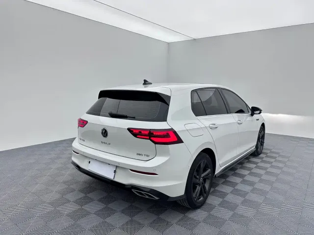 Volkswagen Golf — Фото автомобиля 6