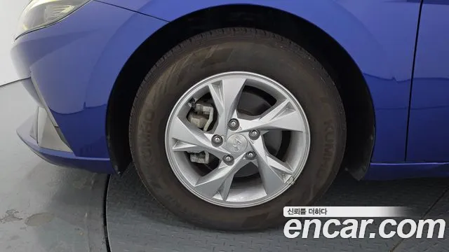 Hyundai Avante CN7 — Фото автомобиля 5