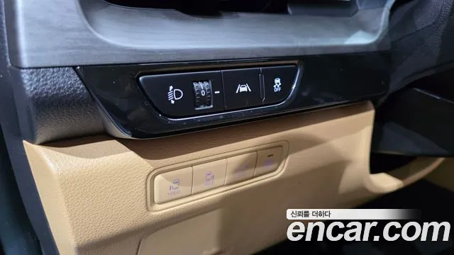 Kia Canival Carnival 4 поколение Дизель 9 мест Signature — Фото автомобиля 11