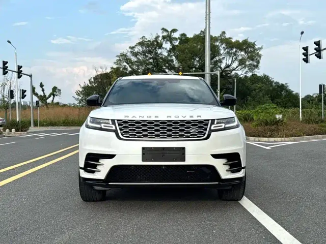Land Rover Range Rover Velar — Фото автомобиля 3