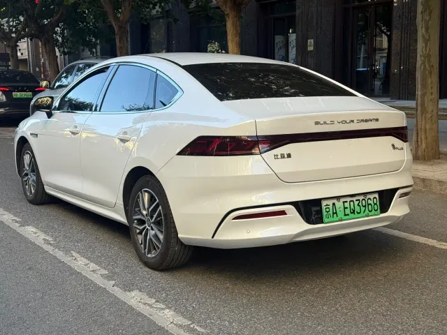 BYD Qin PLUS — Фото автомобиля 5