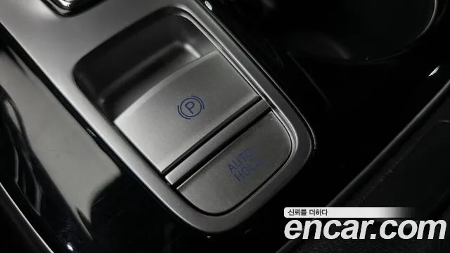 Hyundai Tucson Tucson (NX4) Дизель 2.0 2WD — Фото автомобиля 15