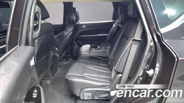 KG_Mobility_Ssangyong Rexton Rexton Arena Дизель 2.2 4WD — Фото автомобиля 11