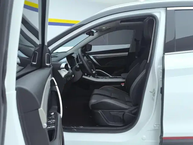Geely Binyue — Фото автомобиля 9