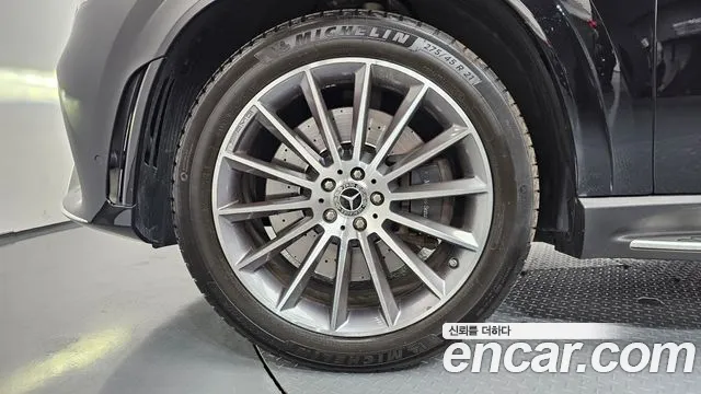 Mercedes-Benz GLE-Class — Фото автомобиля 5
