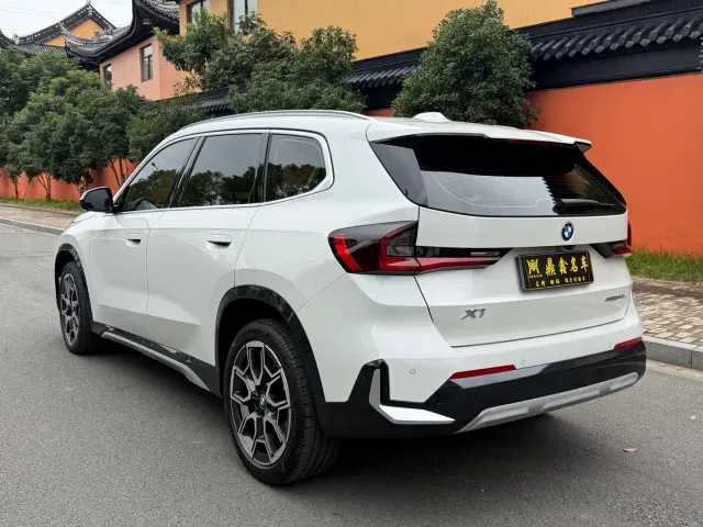 BMW X1 — Фото автомобиля 16