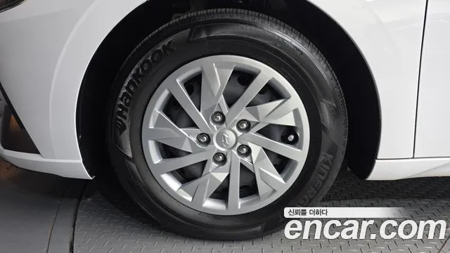 Hyundai Avante CN7 — Фото автомобиля 5
