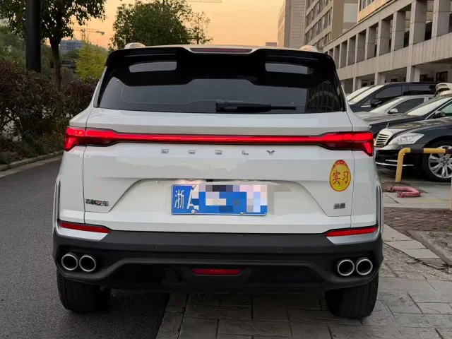 Geely Binyue — Фото автомобиля 5