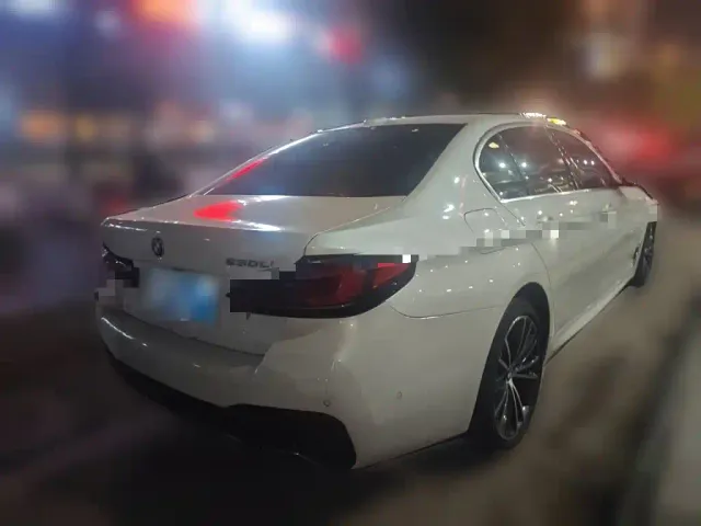 BMW 5 Series — Фото автомобиля 4