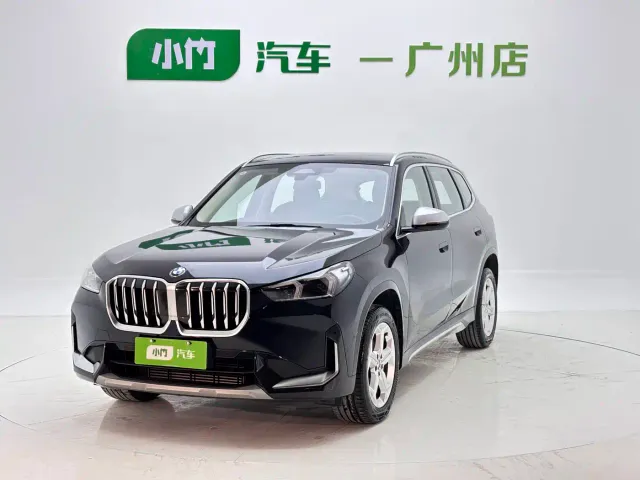 Фотография автомобиля — BMW X1
