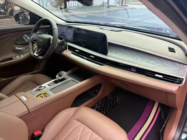Chery Arrizo 8 — Фото автомобиля 12