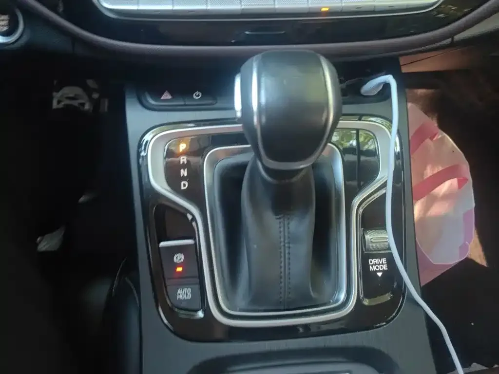 GAC Trumpchi Trumpchi M6 2021 PRO 270T DCT Luxury Edition — Фото автомобиля 15