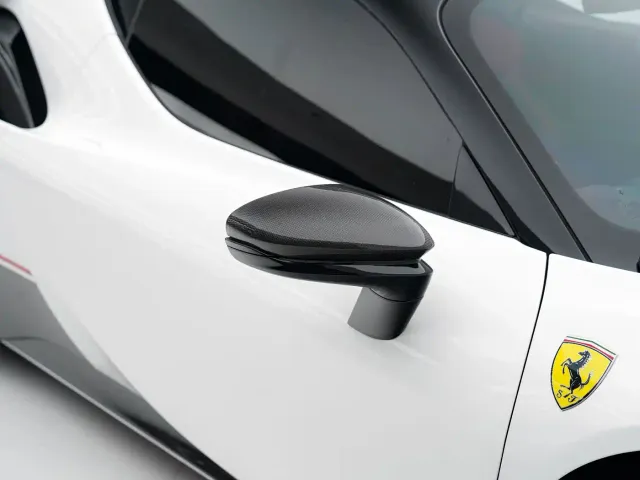 Ferrari SF90 — Фото автомобиля 11