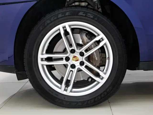 Porsche Macan — Фото автомобиля 12