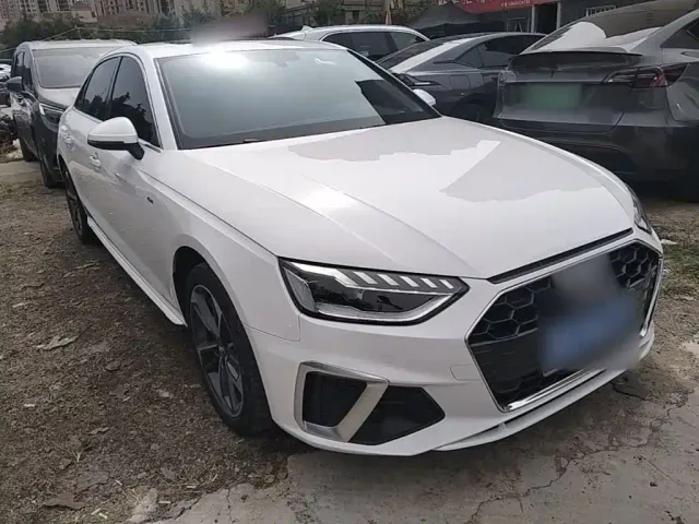 Audi A4L — Фото автомобиля 3