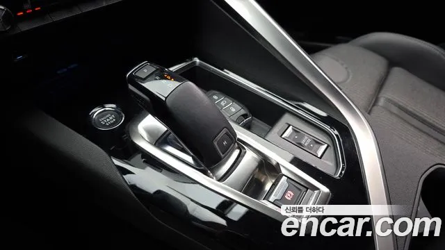 Peugeot 3008 — Фото автомобиля 9