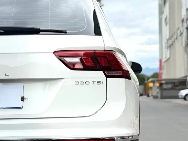 Volkswagen Tiguan L — Фото автомобиля 18