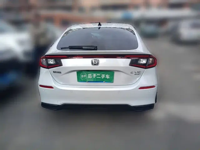 Honda Civic — Фото автомобиля 3
