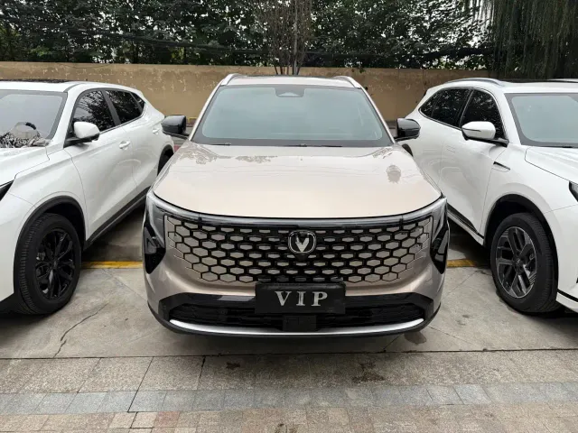 Changan CS55 Plus — Фото автомобиля 2