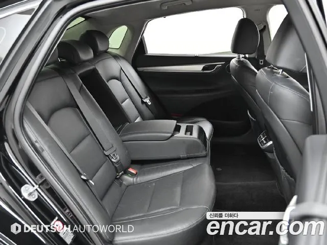 Hyundai Grandeur Новый Grandeur IG — Фото автомобиля 12