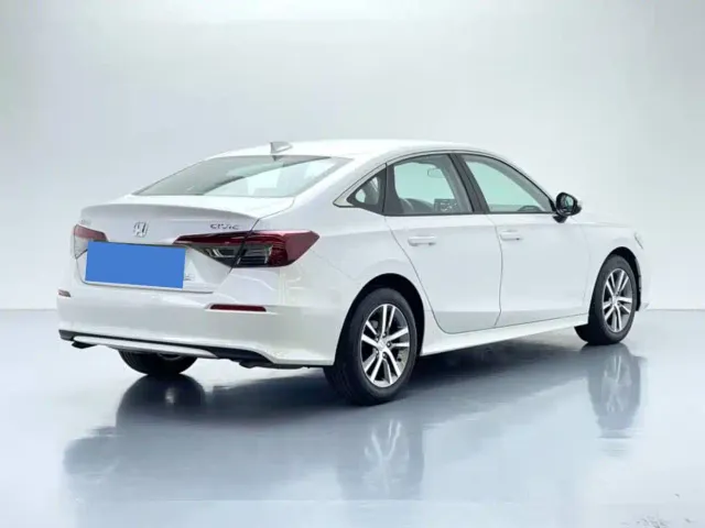 Honda Civic — Фото автомобиля 4