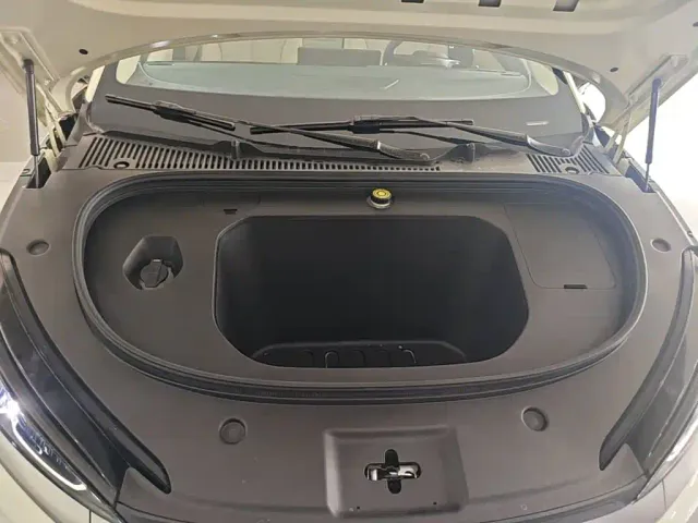 BYD Qin L — Фото автомобиля 19
