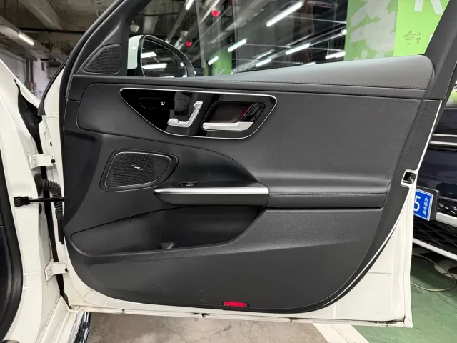 Mercedes-Benz C-Class — Фото автомобиля 9