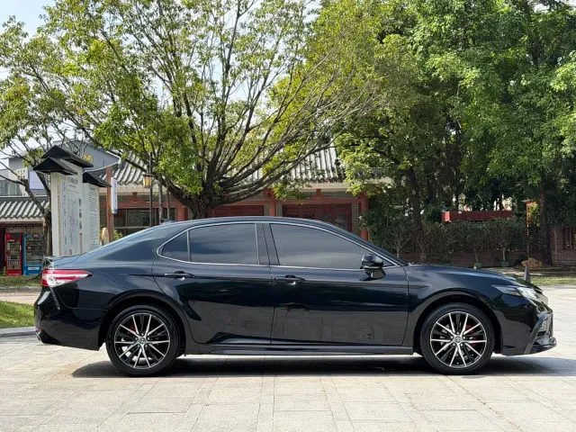 Toyota Camry — Фото автомобиля 5