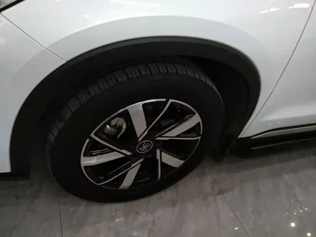 BYD Song Pro — Фото автомобиля 22