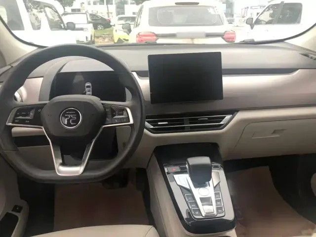 BYD Yuan Pro — Фото автомобиля 13
