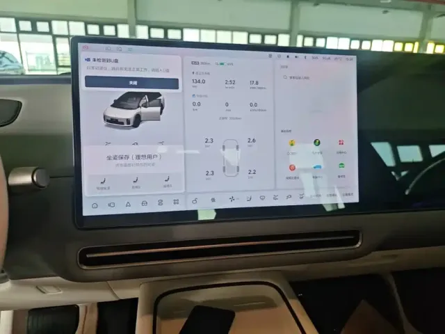 Li Auto Li Auto i6 2025 2WD Base Model — Фото автомобиля 12