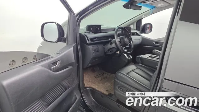 Hyundai Staria Staria 4WD Tourer 11 мест — Фото автомобиля 7
