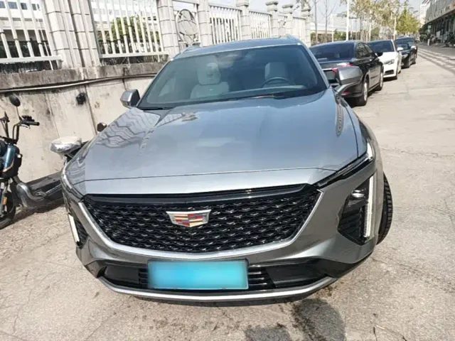 Cadillac GT4 — Фото автомобиля 2