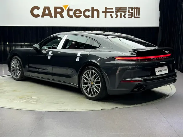 Porsche Panamera — Фото автомобиля 5