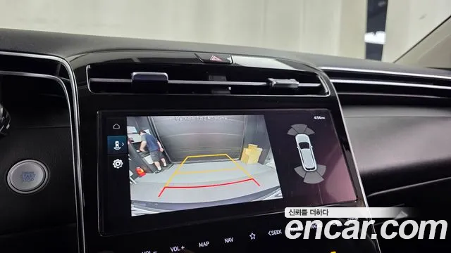 Hyundai Tucson Tucson (NX4) Дизель 2.0 2WD — Фото автомобиля 15