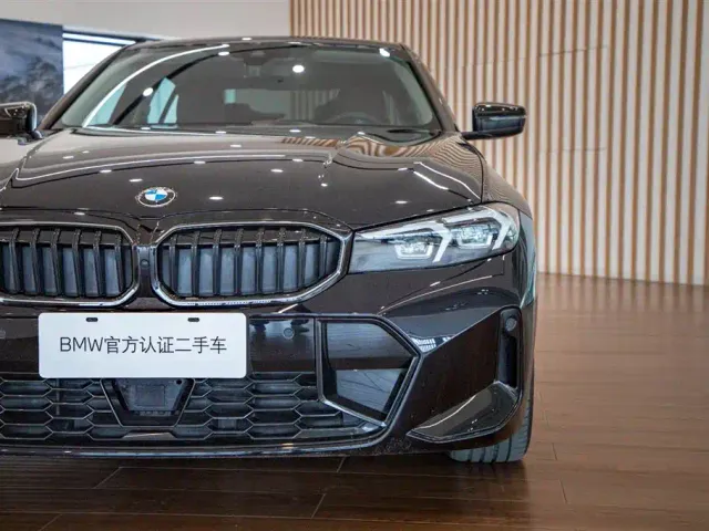 BMW 3 Series — Фото автомобиля 9