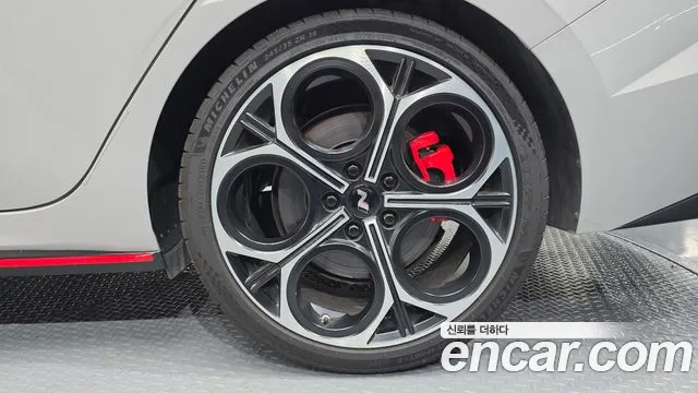 Hyundai AVANTE — Фото автомобиля 21