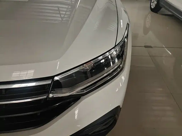 Volkswagen Tiguan L — Фото автомобиля 23
