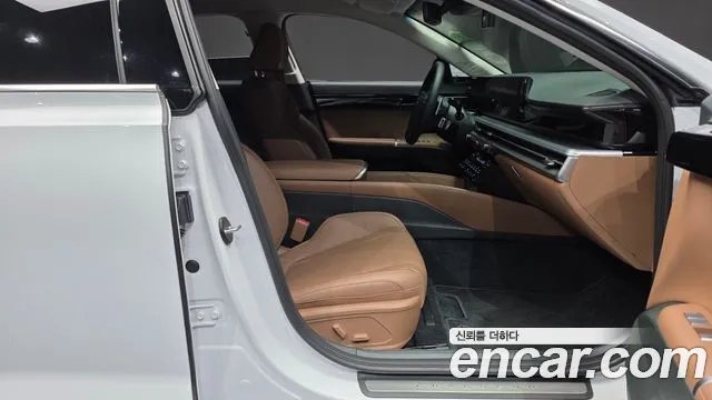 Hyundai Grandeur Grandeur (GN7) 2.5 Бензин 2WD — Фото автомобиля 11