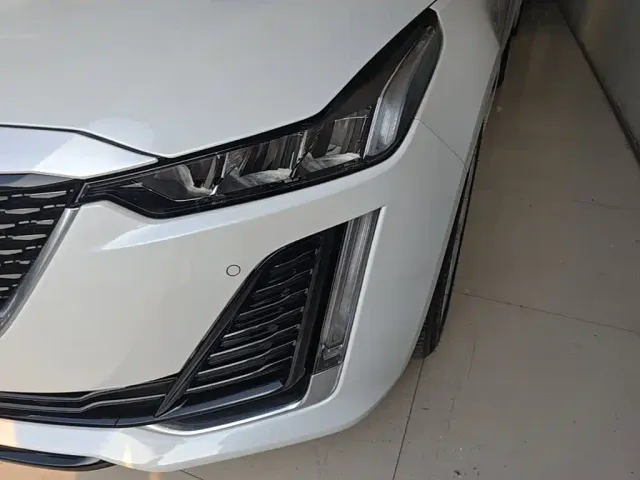 Cadillac CT5 — Фото автомобиля 23