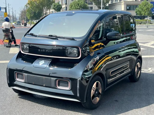 Фотография автомобиля — Baojun KiWi EV