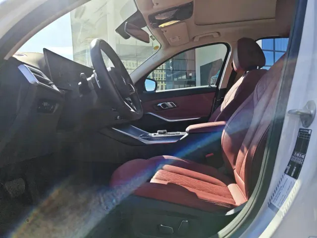 BMW 3 Series — Фото автомобиля 9