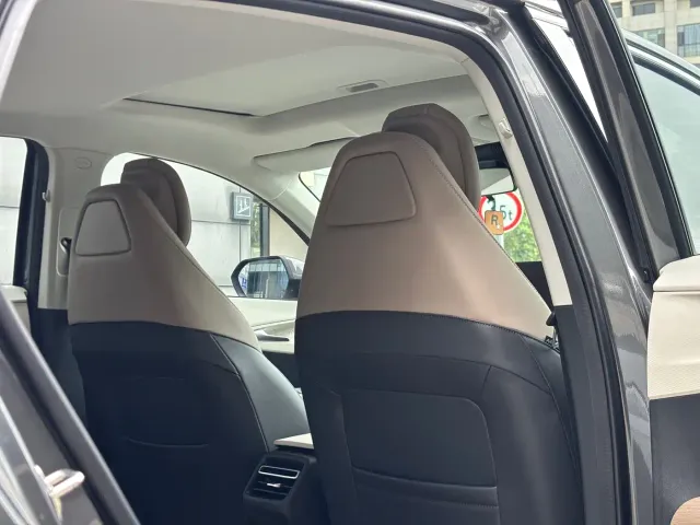 Changan Qiyuan A05 — Фото автомобиля 12