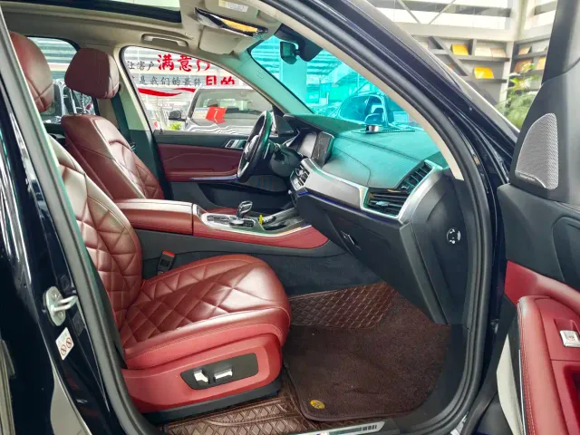 BMW X5 — Фото автомобиля 10