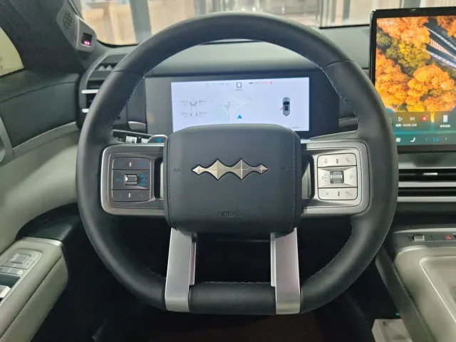 BYD FangChengBao Titanium 7 — Фото автомобиля 12